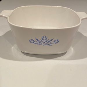 Corning Ware 7 cup casserole